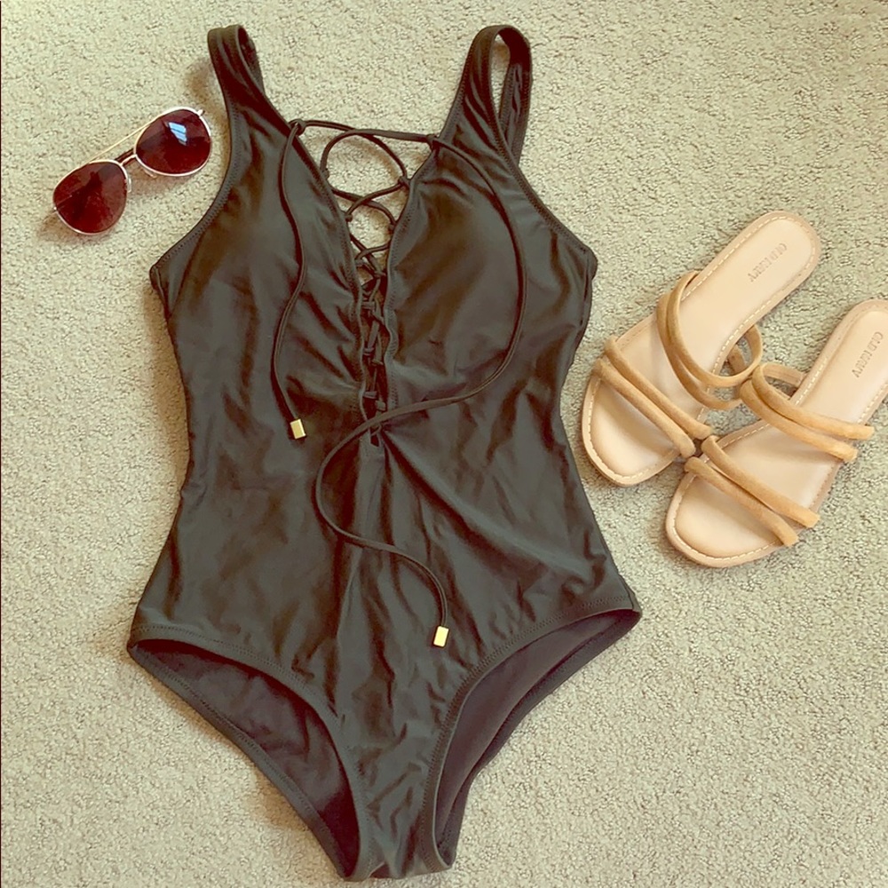 ☀️Lace-up one piece bathing suit☀️